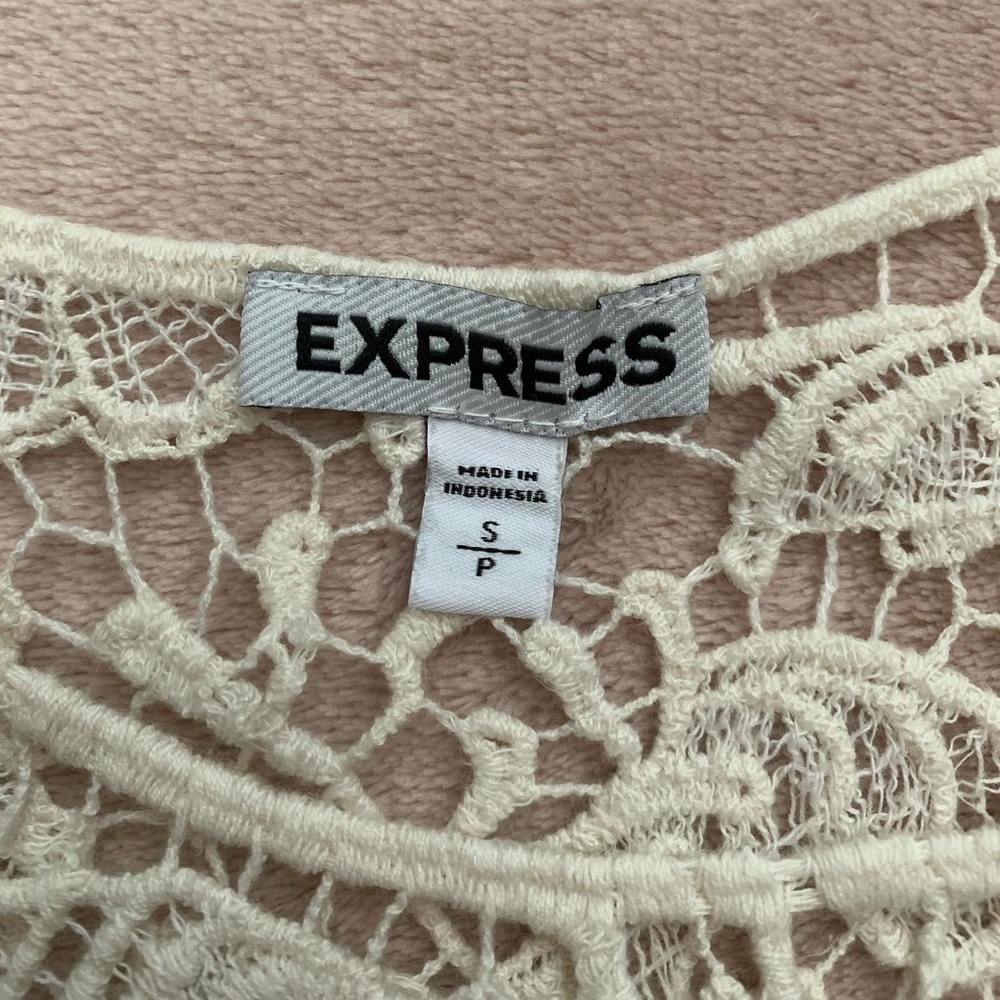 Express lace top
